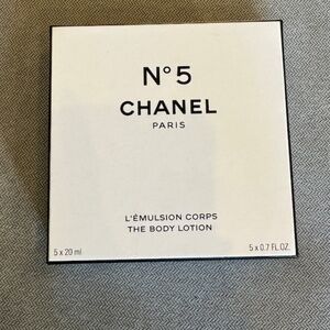 CHANEL N°5 The Body Lotion